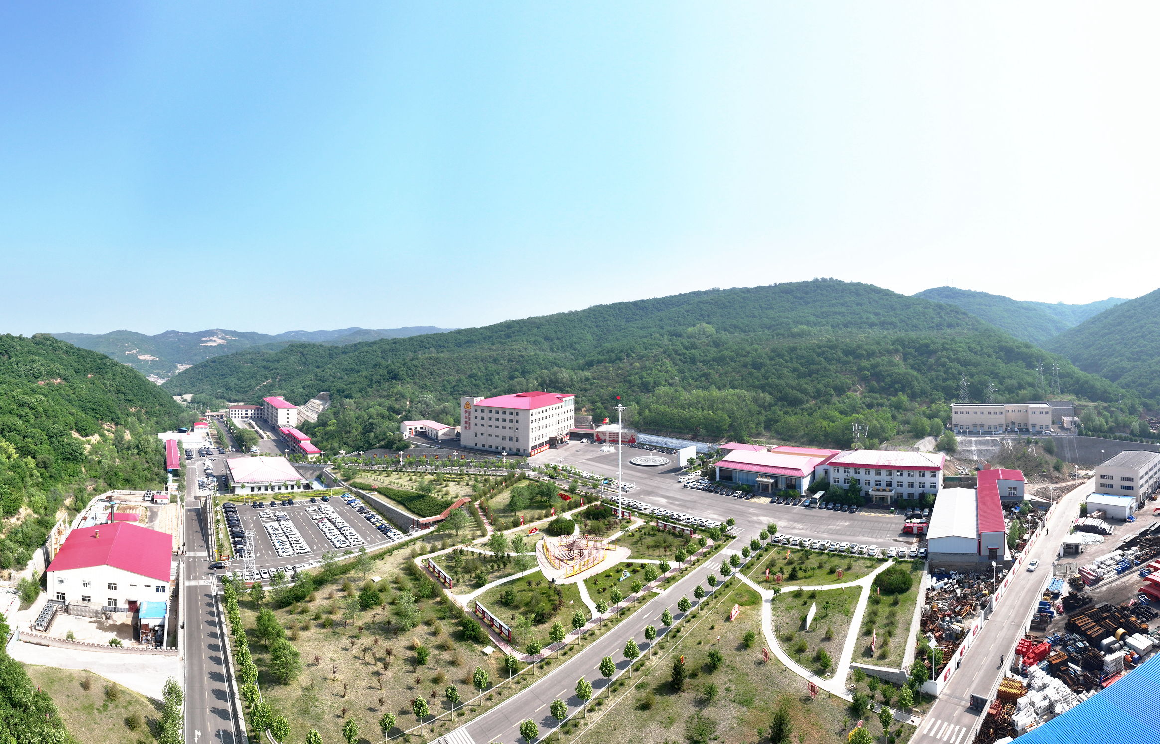伊田煤業全景